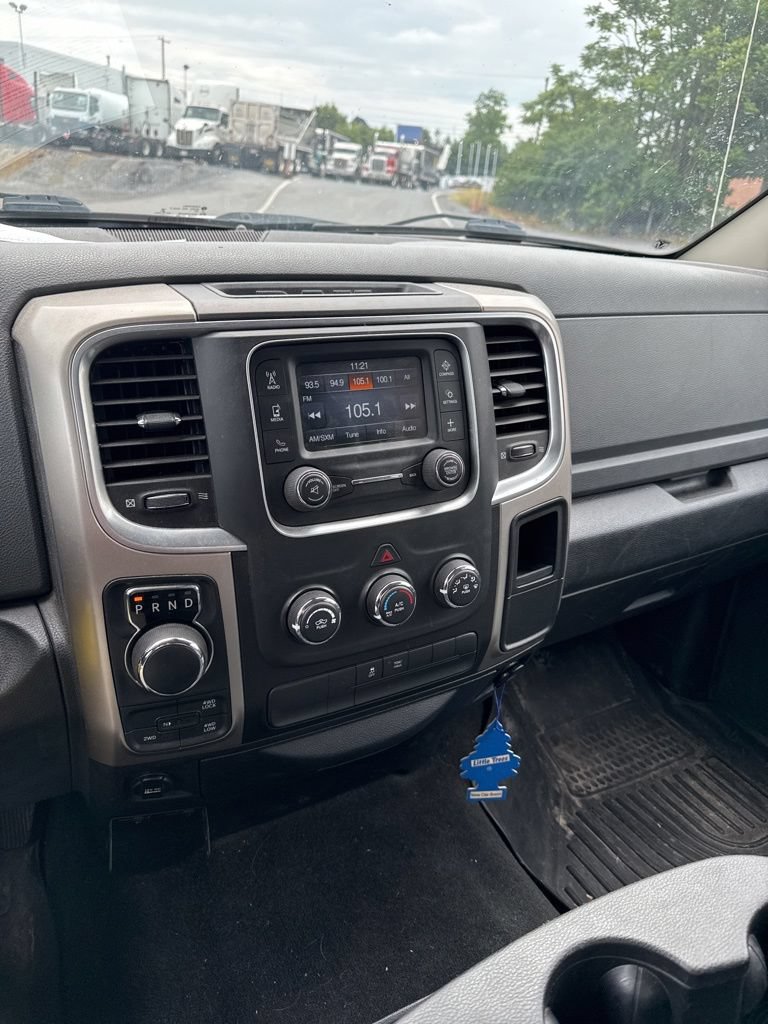 Used 2017 RAM 1500 Classic SLT AWD/4WD image 13