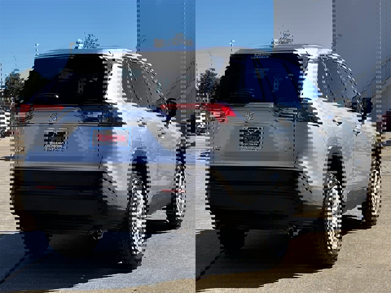 Used 2025 Toyota RAV4 LE image 4