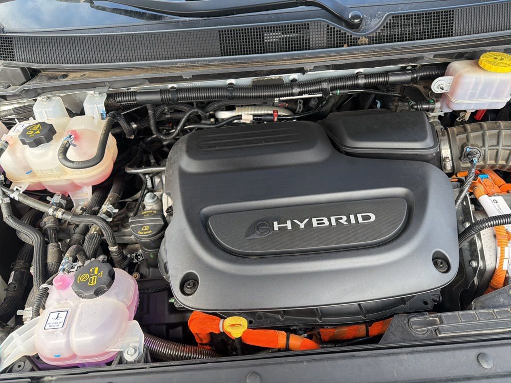 Used 2023 Chrysler Pacifica Limited w/ S Appearance Package image 29