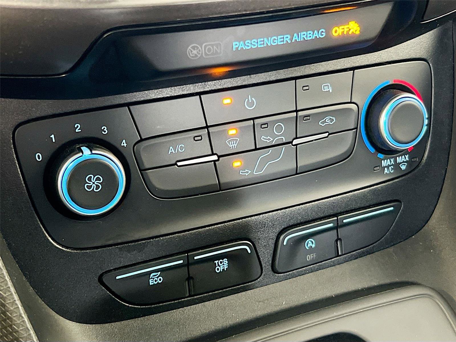 Used 2023 Ford Transit Connect XL image 9