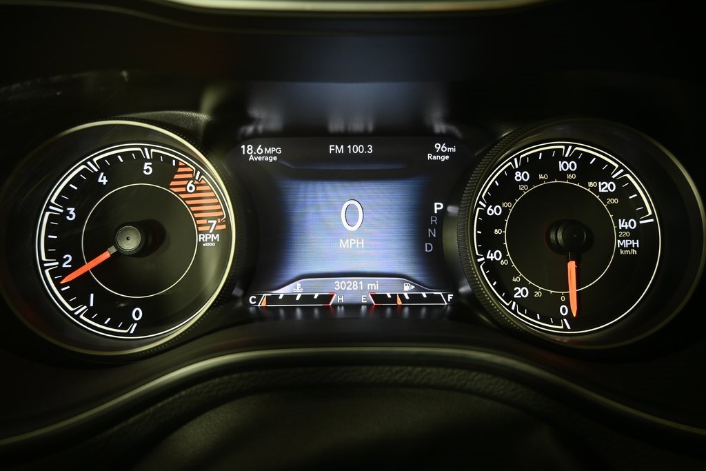 Used 2022 Jeep Cherokee Limited image 25