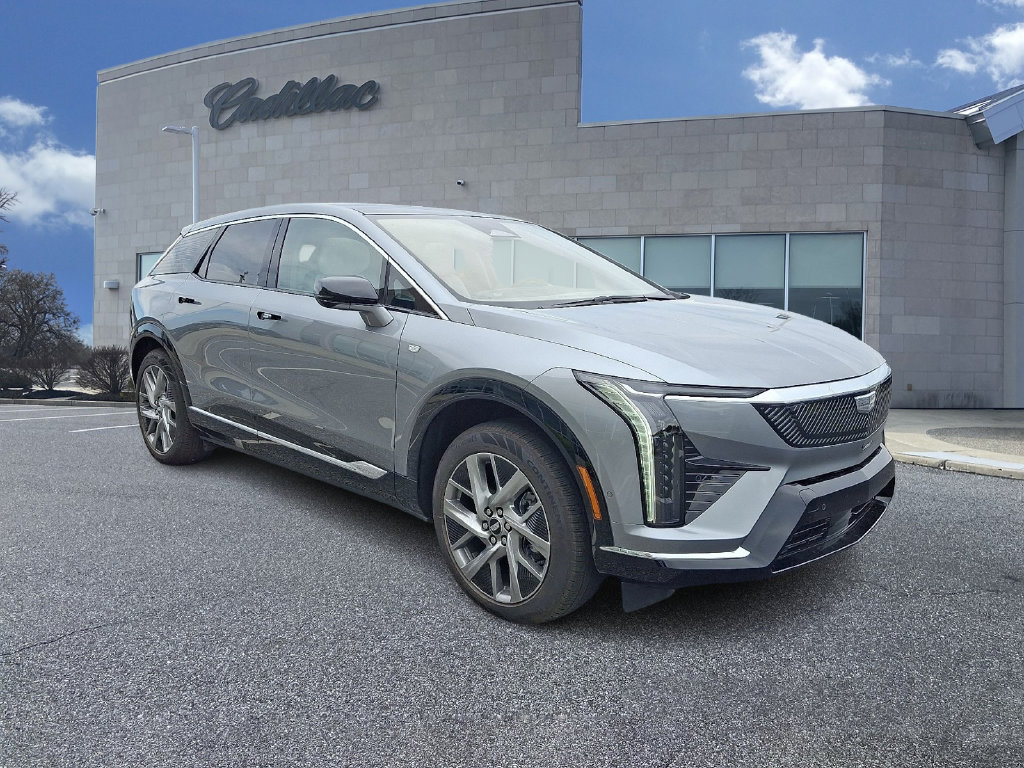 New 2027 Cadillac Optiq Luxury w/ LPO, Floor Liner Package AWD/4WD image 2