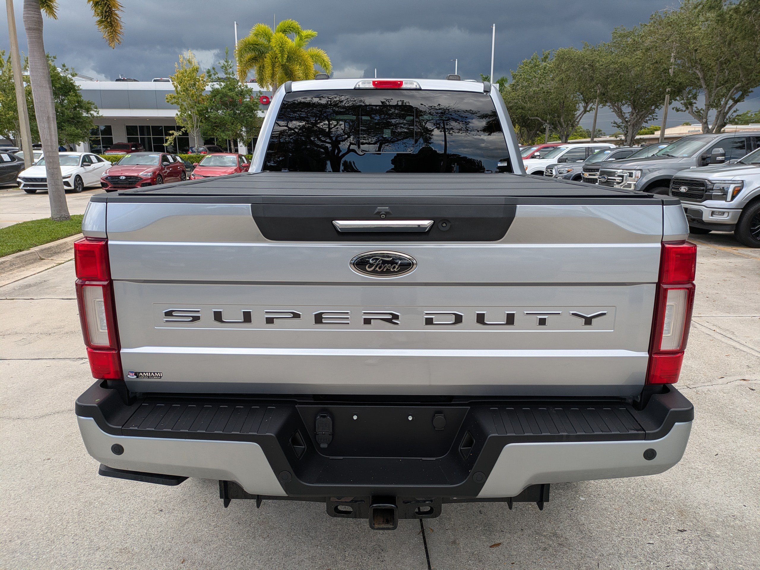 Used 2022 Ford F250 Lariat w/ Black Appearance Package AWD/4WD image 5