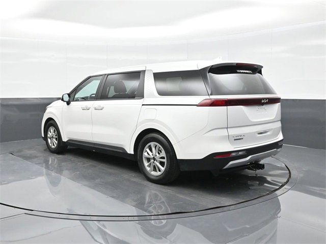 Used 2024 Kia Carnival LX image 8