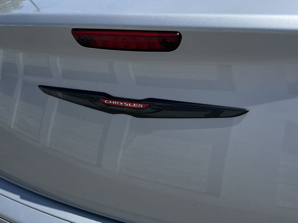 Used 2023 Chrysler 300 S image 30