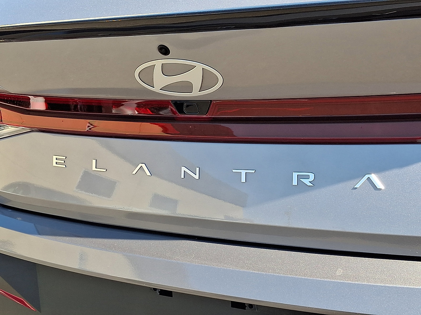 Certified 2025 Hyundai Elantra Sport FWD image 30