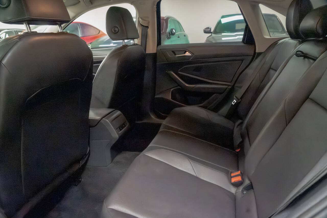 Used 2019 Volkswagen Jetta SE w/ Cold Weather Package FWD image 71