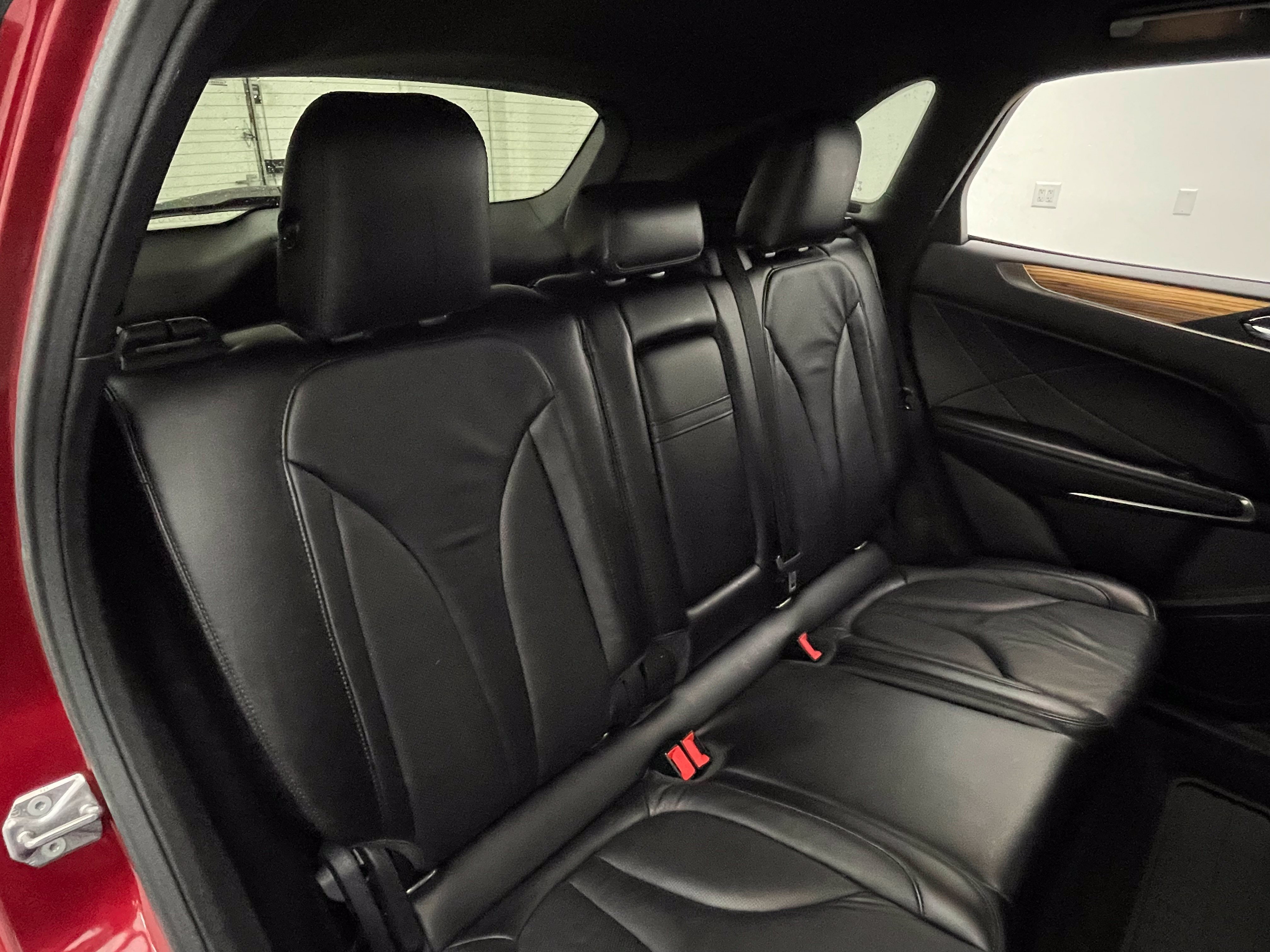 Used 2015 Lincoln MKC FWD w/ Equipment Group 101A Select image 34