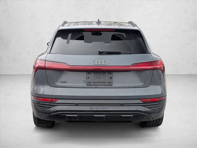 Used 2024 Audi Q8 e-tron Premium Plus w/ Premium Plus Package image 2