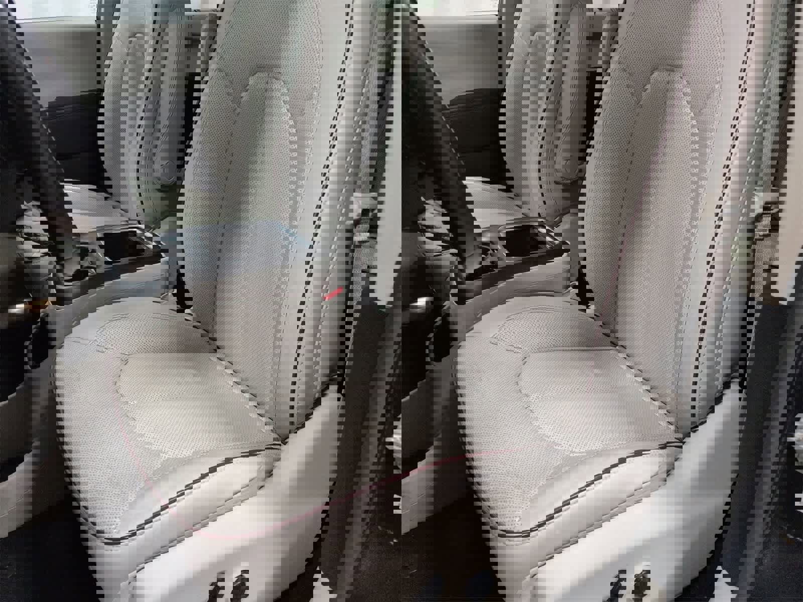 Certified 2020 Chrysler Pacifica Limited image 17