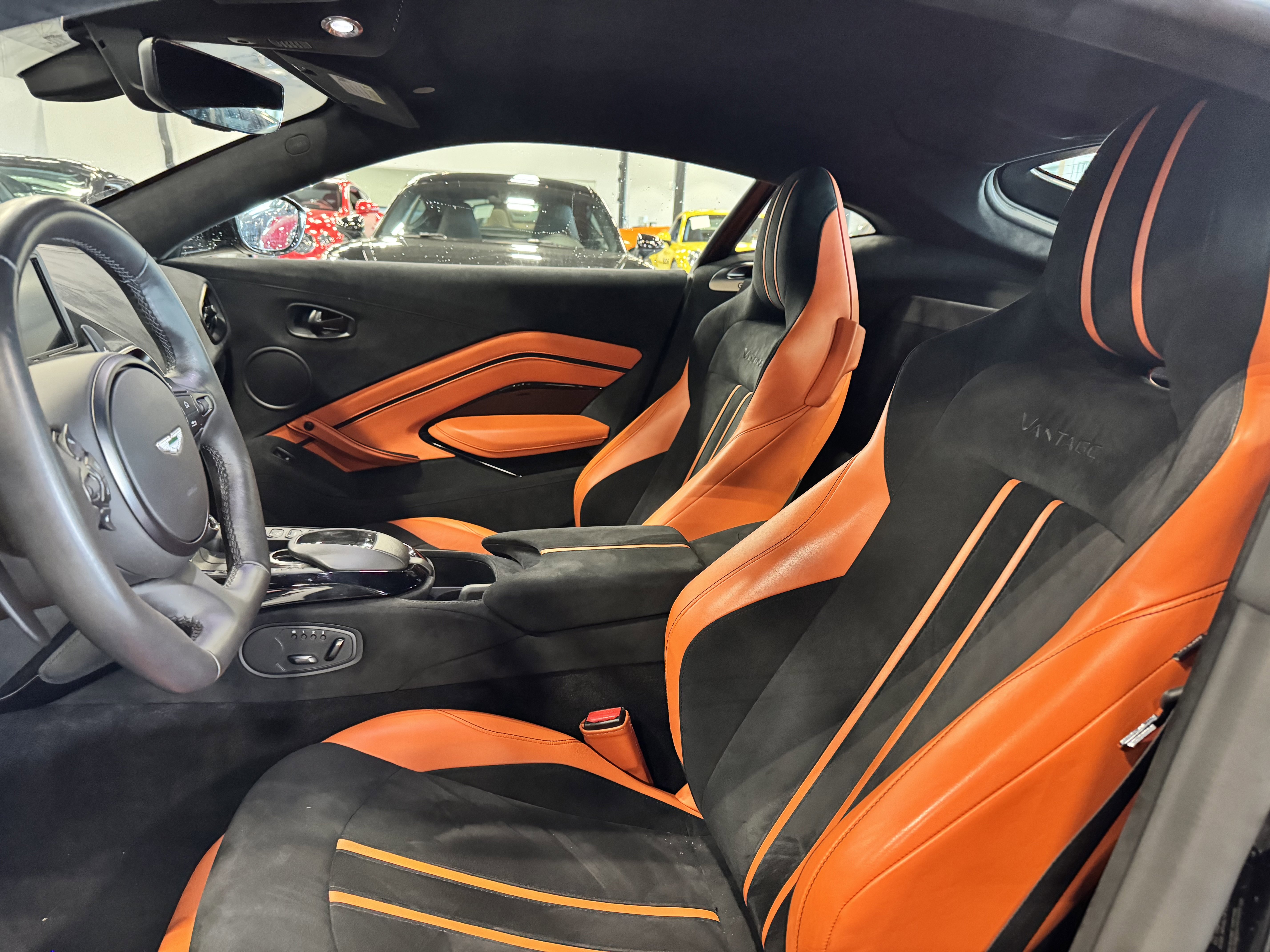 Used 2020 Aston Martin V8 Vantage Coupe image 10