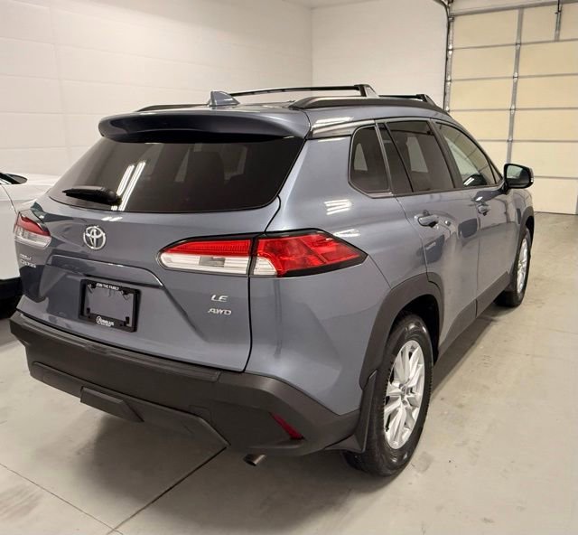 Used 2023 Toyota Corolla Cross LE image 6