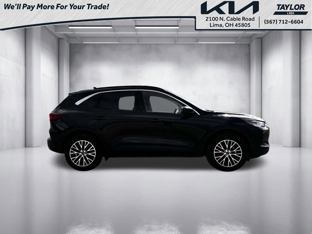 Used 2024 Ford Escape SE image 16