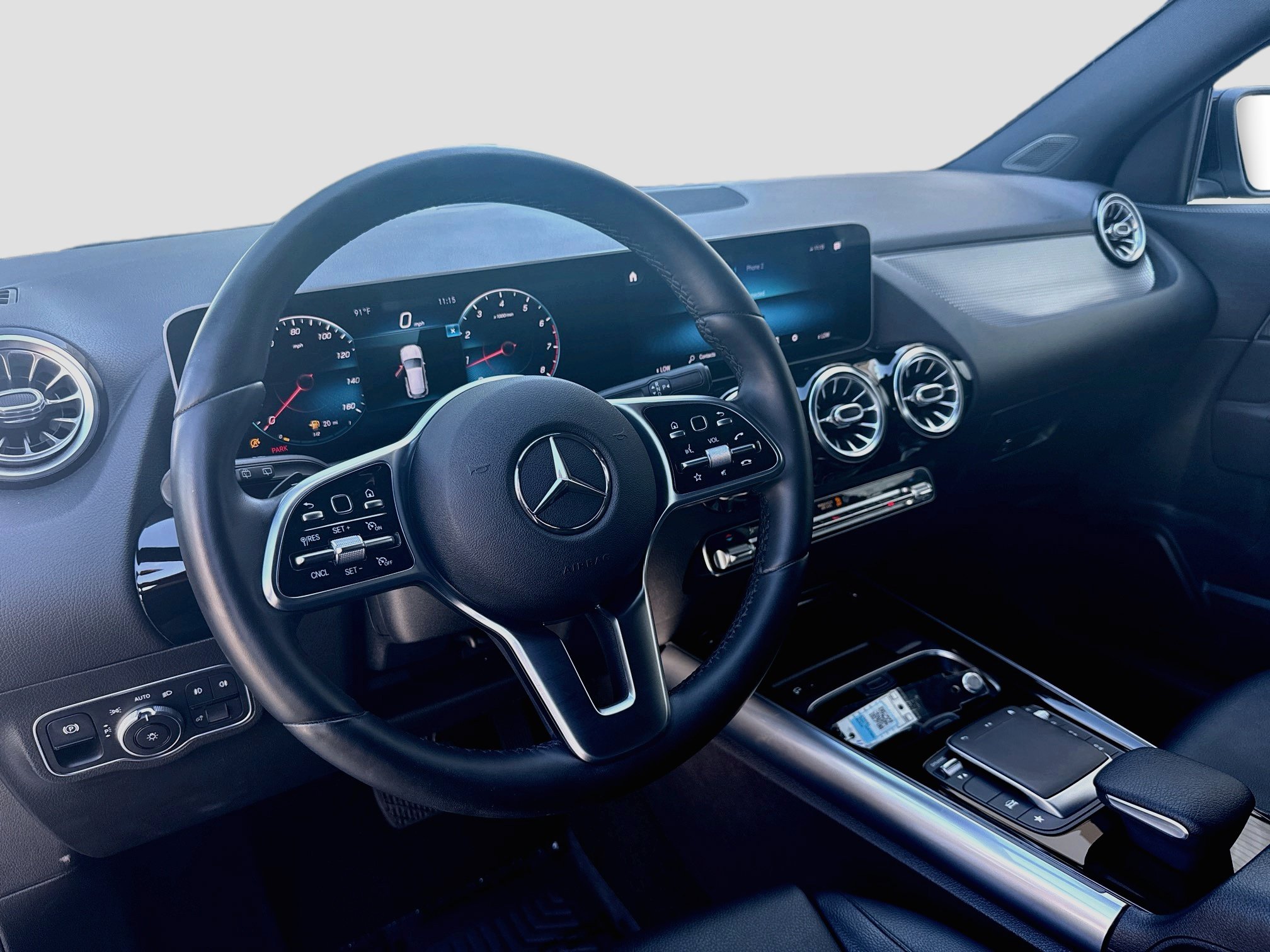 Used 2021 Mercedes-Benz GLA 250 4MATIC w/ Premium Package image 9