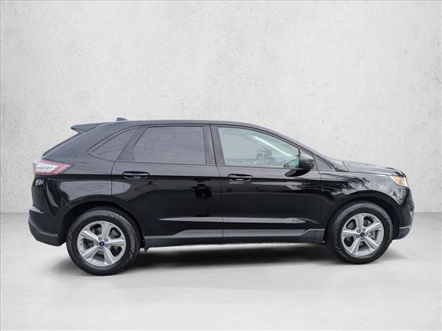 Used 2017 Ford Edge SE FWD image 4