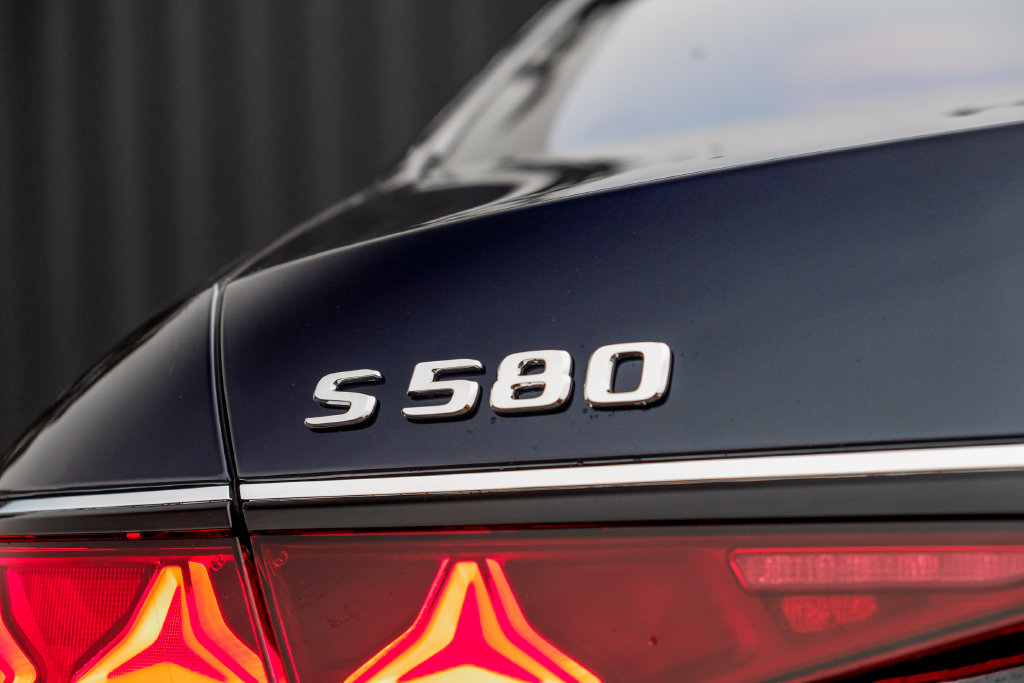 New 2027 Mercedes-Benz S 580 4MATIC Sedan image 10