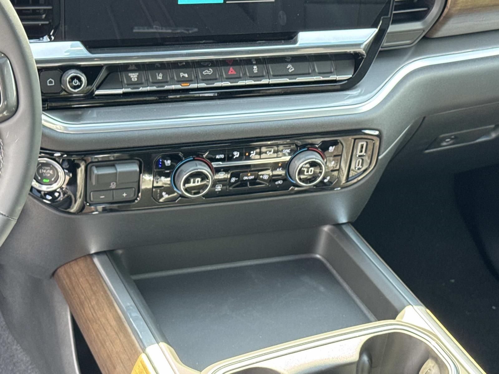 New 2026 Chevrolet Silverado 2500 High Country w/ High Country Premium Package AWD/4WD image 22