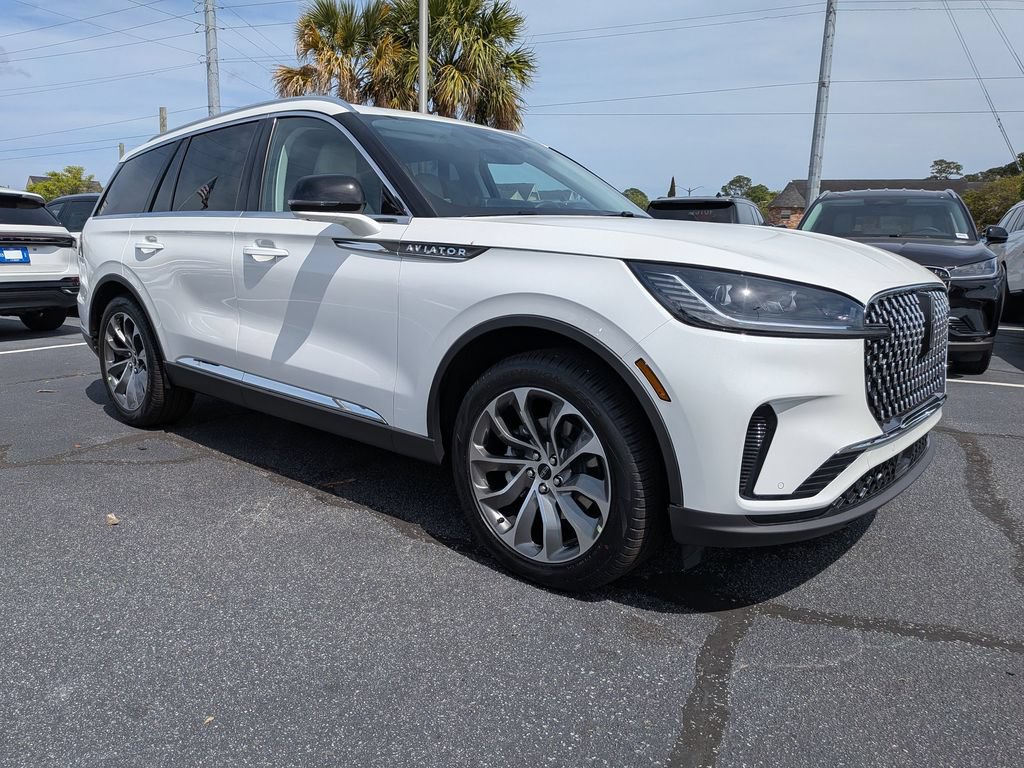 New 2026 Lincoln Aviator Reserve w/ Illumination Package RWD image 2