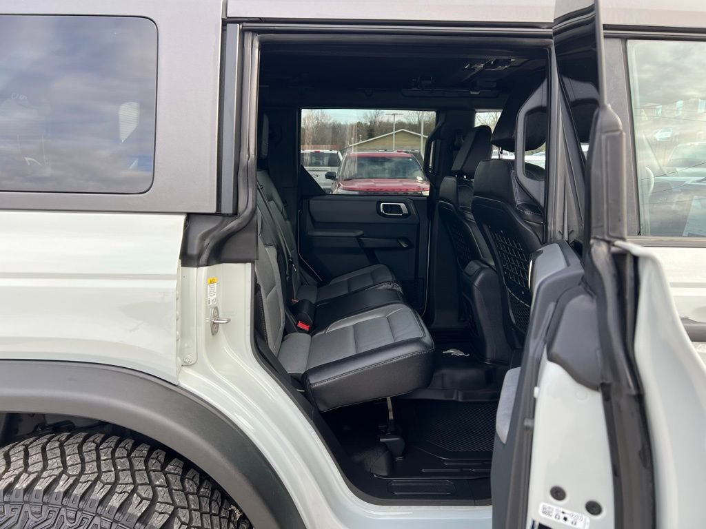 Used 2024 Ford Bronco Everglades image 19