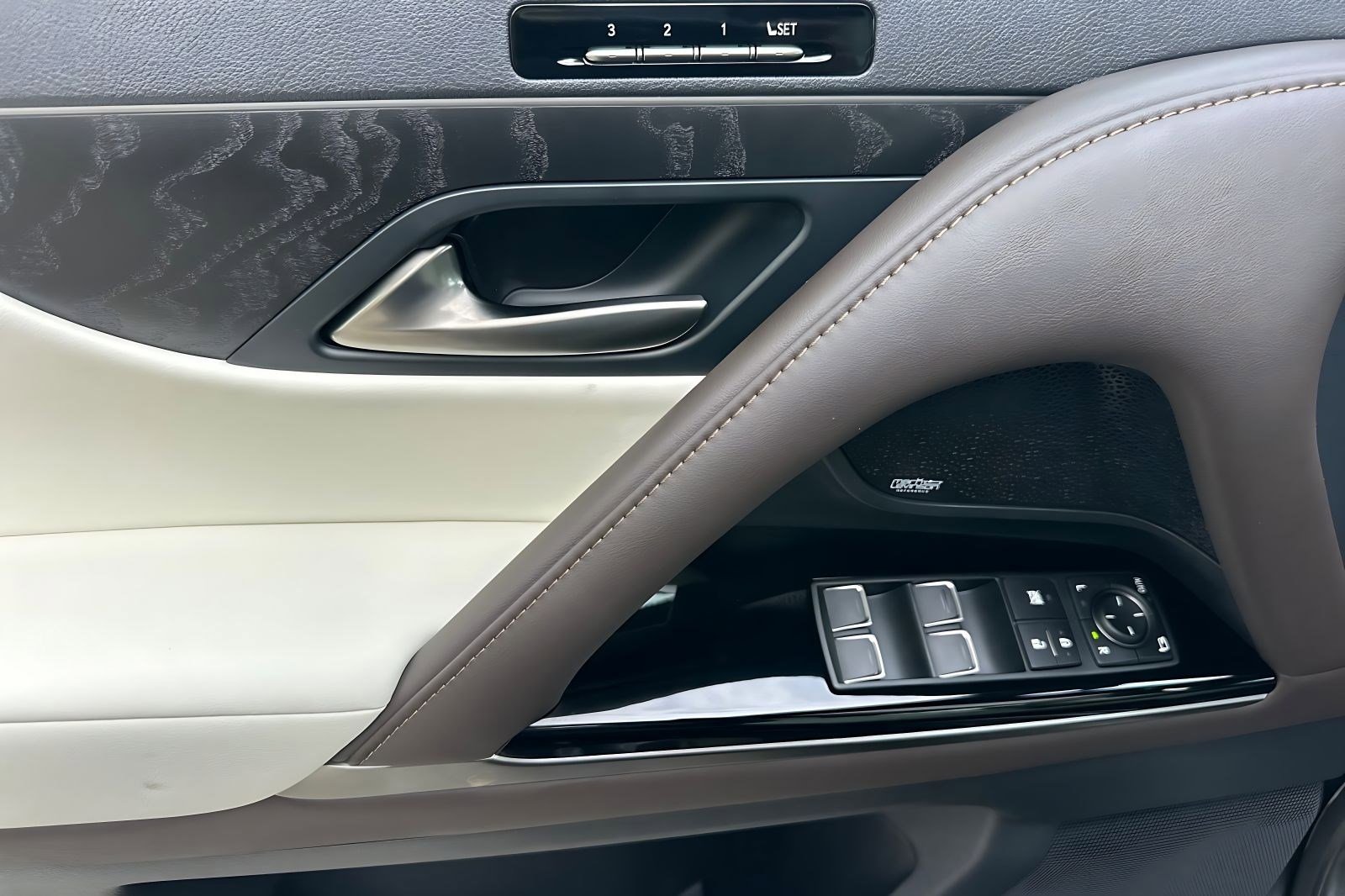 New 2026 Lexus LX 600 4WD w/ Luxury Package image 14