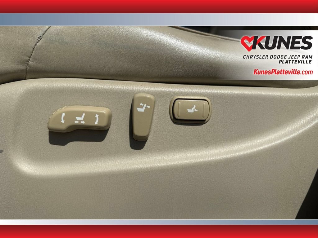 Used 2012 INFINITI QX56 4WD w/ Deluxe Touring Pkg image 31