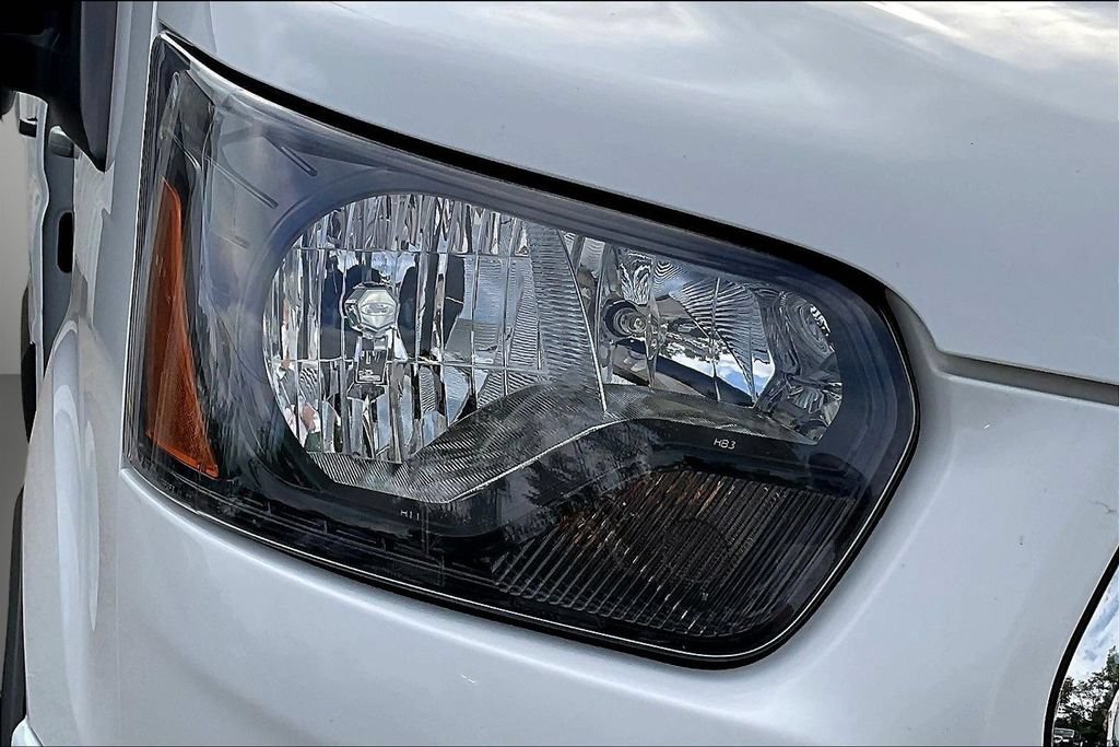 Used 2024 Ford Transit 350 XLT RWD image 29