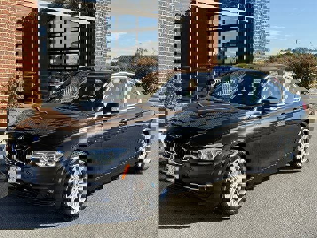 Used 2018 BMW 330i xDrive Sedan w/ Premium Package