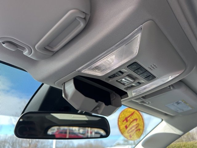 Used 2024 Toyota RAV4 XLE image 31