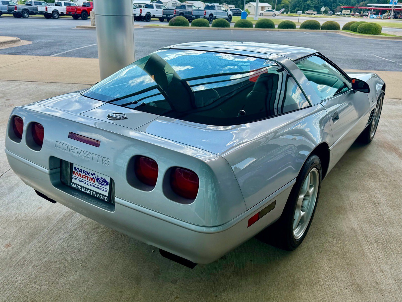 Used 1996 Chevrolet Corvette Coupe RWD image 11