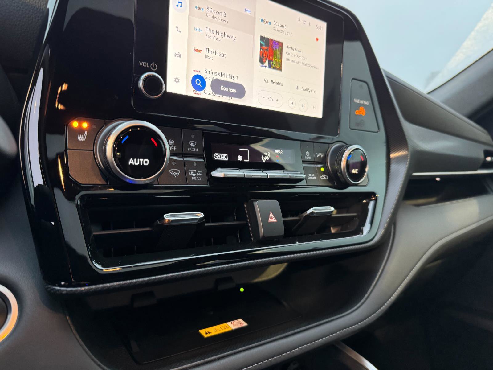 Certified 2024 Toyota Highlander XSE image 19