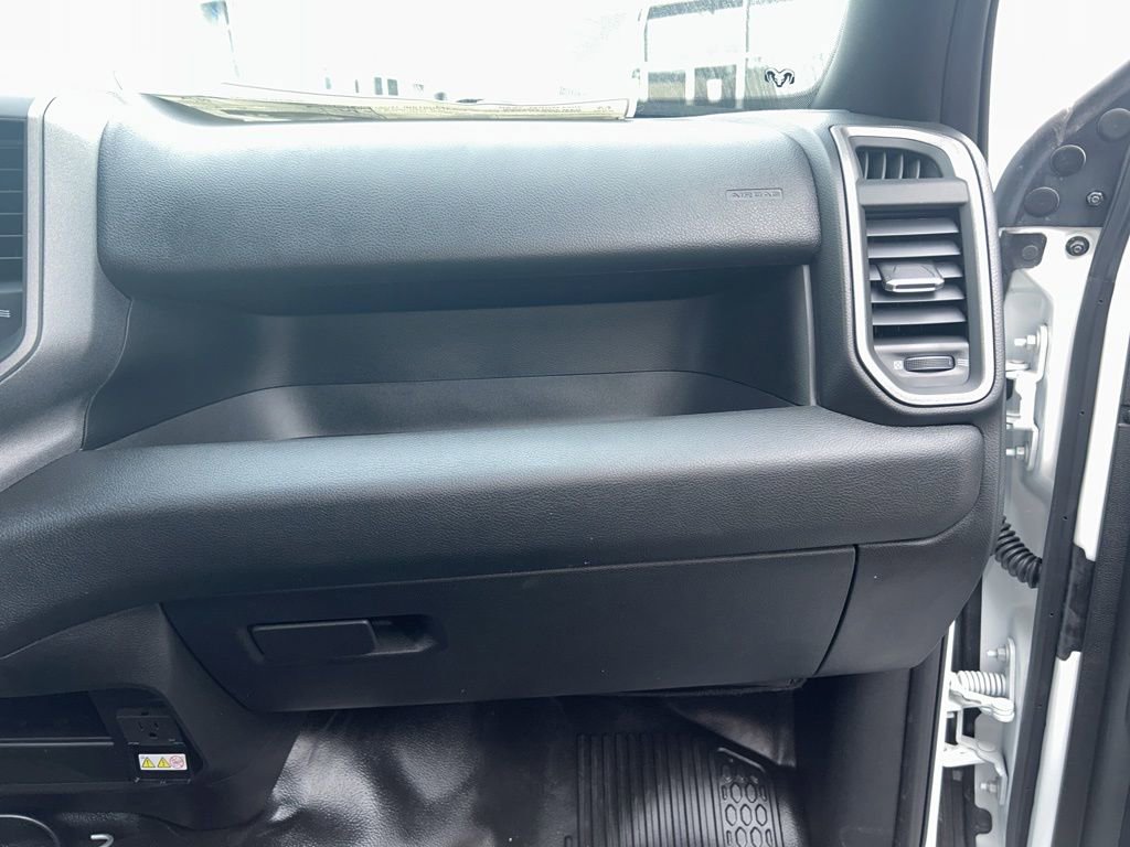 New 2024 RAM 3500 Tradesman w/ Chrome Appearance Group image 4