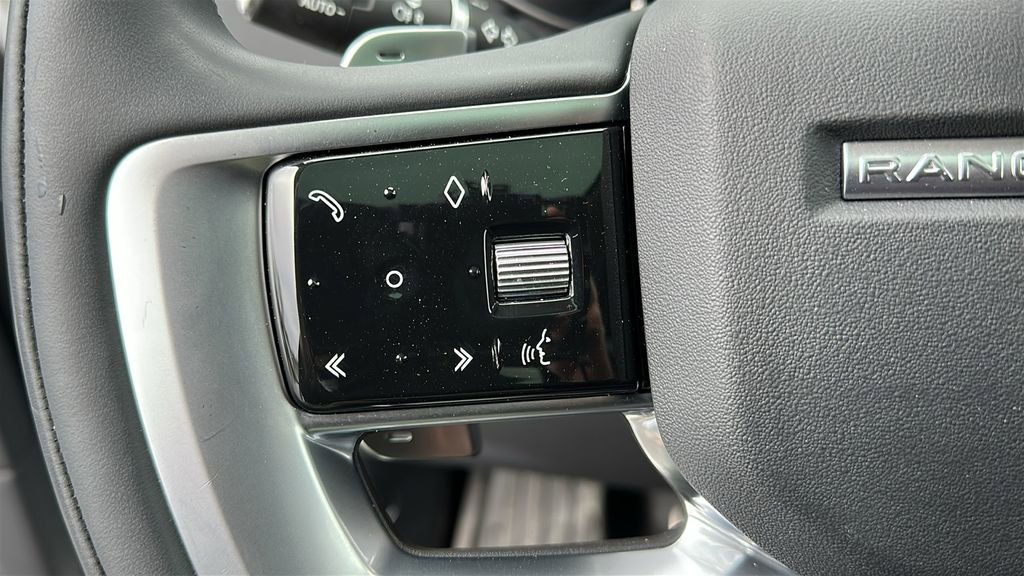 Certified 2023 Land Rover Range Rover SE image 13