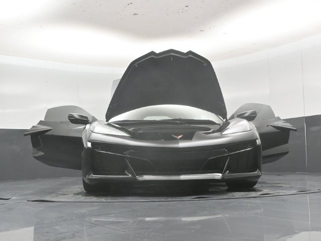 Used 2024 Chevrolet Corvette Z06 RWD image 63