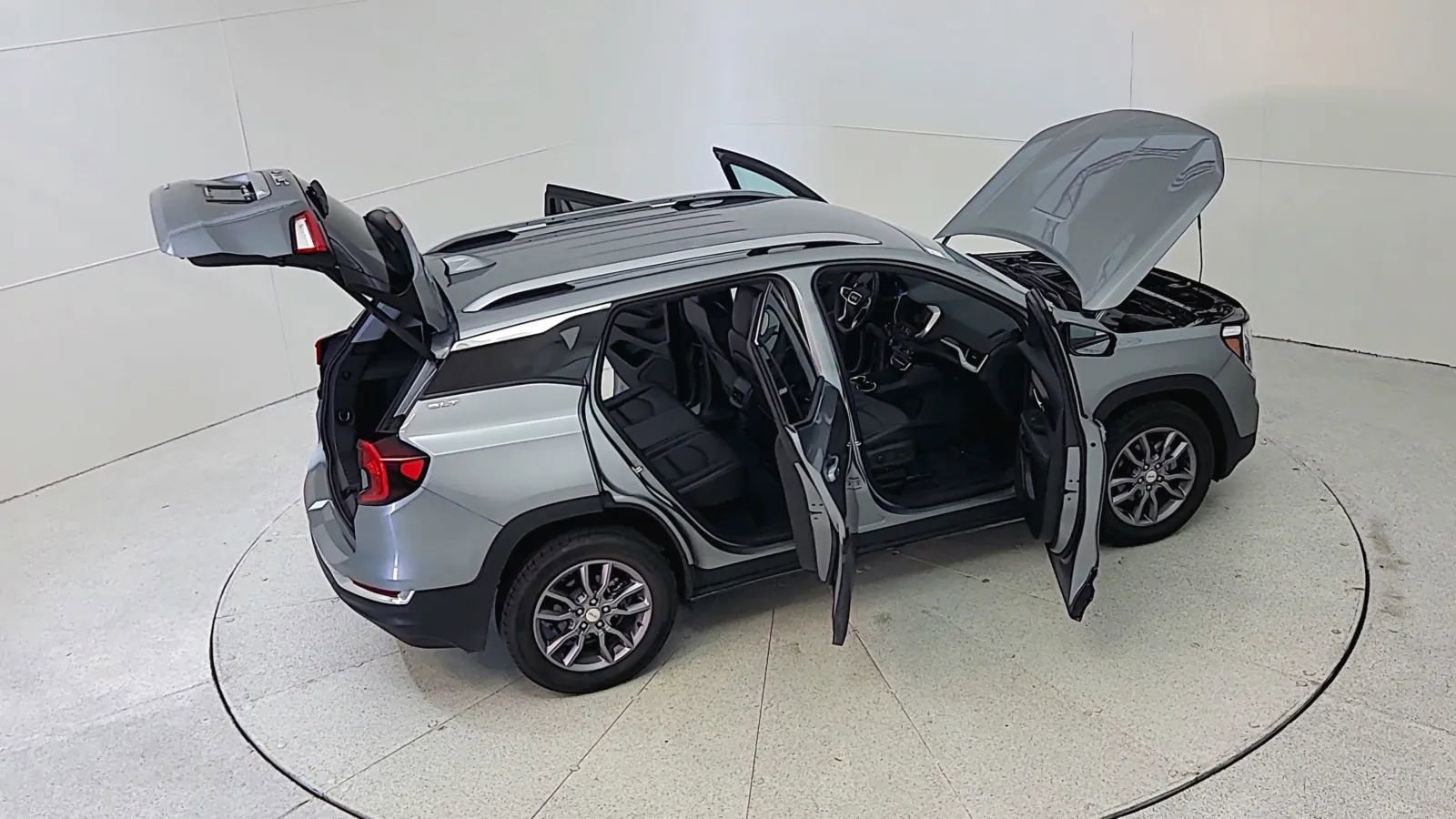 Used 2023 GMC Terrain SLT image 51