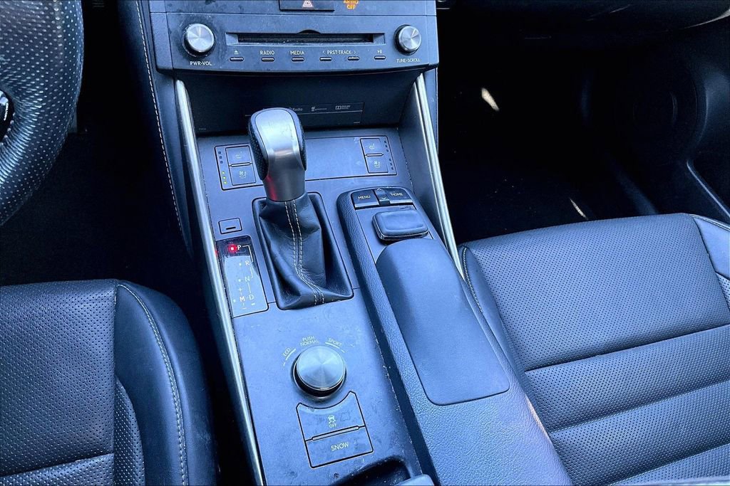 Used 2016 Lexus IS 200t RWD image 12
