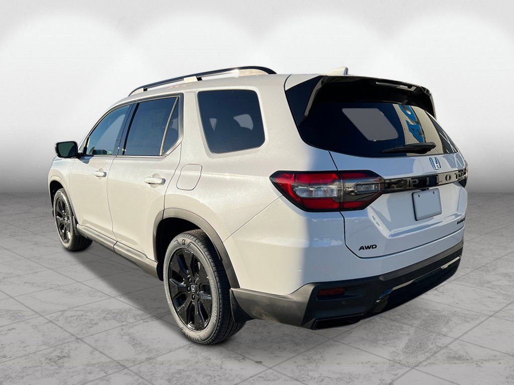 New 2026 Honda Pilot Black Edition image 3