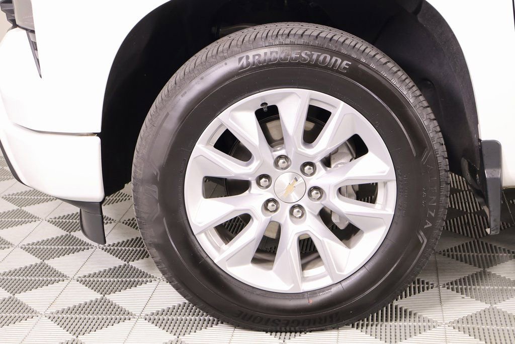 Used 2024 Chevrolet Silverado 1500 Custom image 16