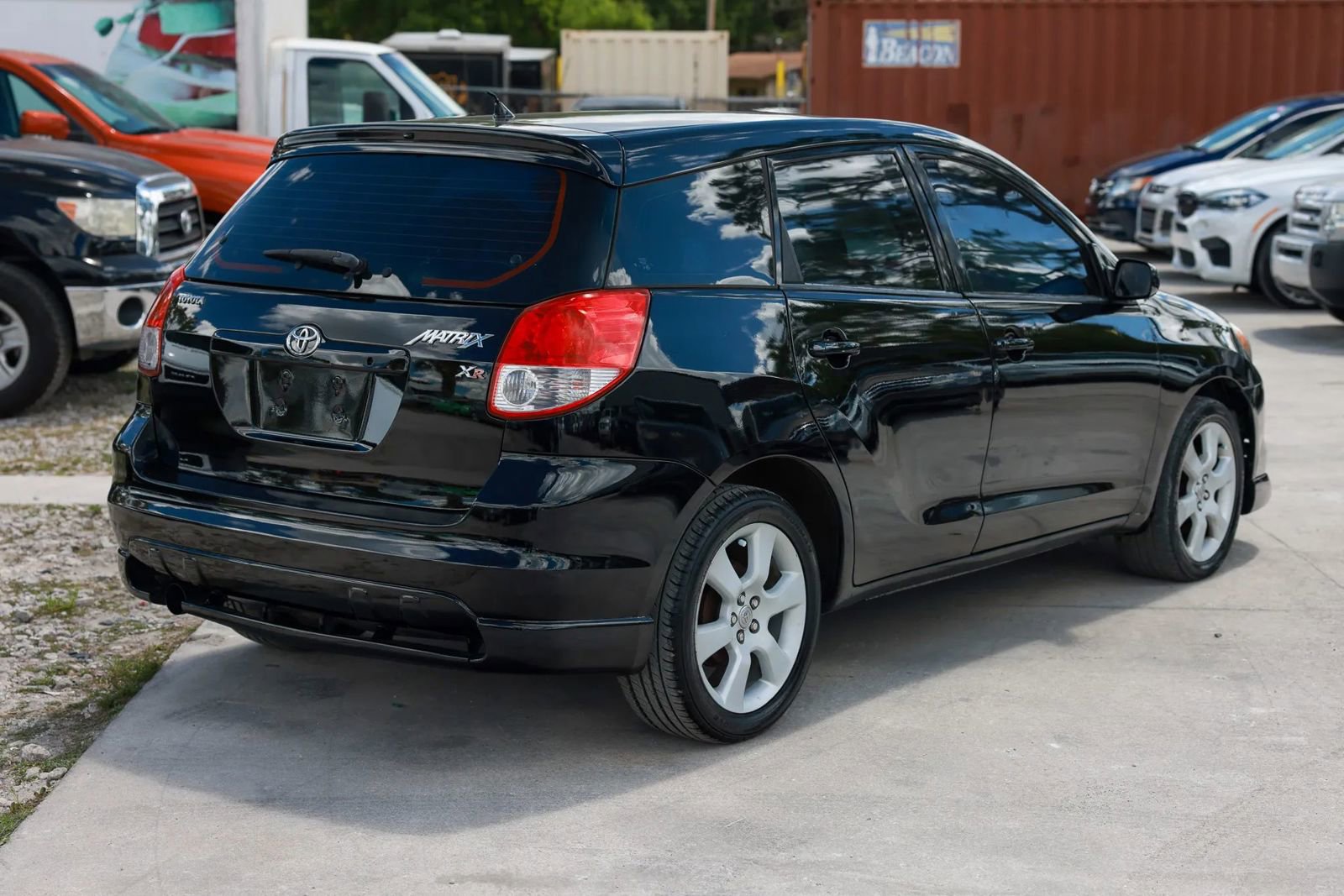 Used 2003 Toyota Matrix XR FWD image 6
