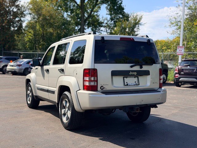 Used 2008 Jeep Liberty Sport w/ Popular Equipment Group AWD/4WD image 5