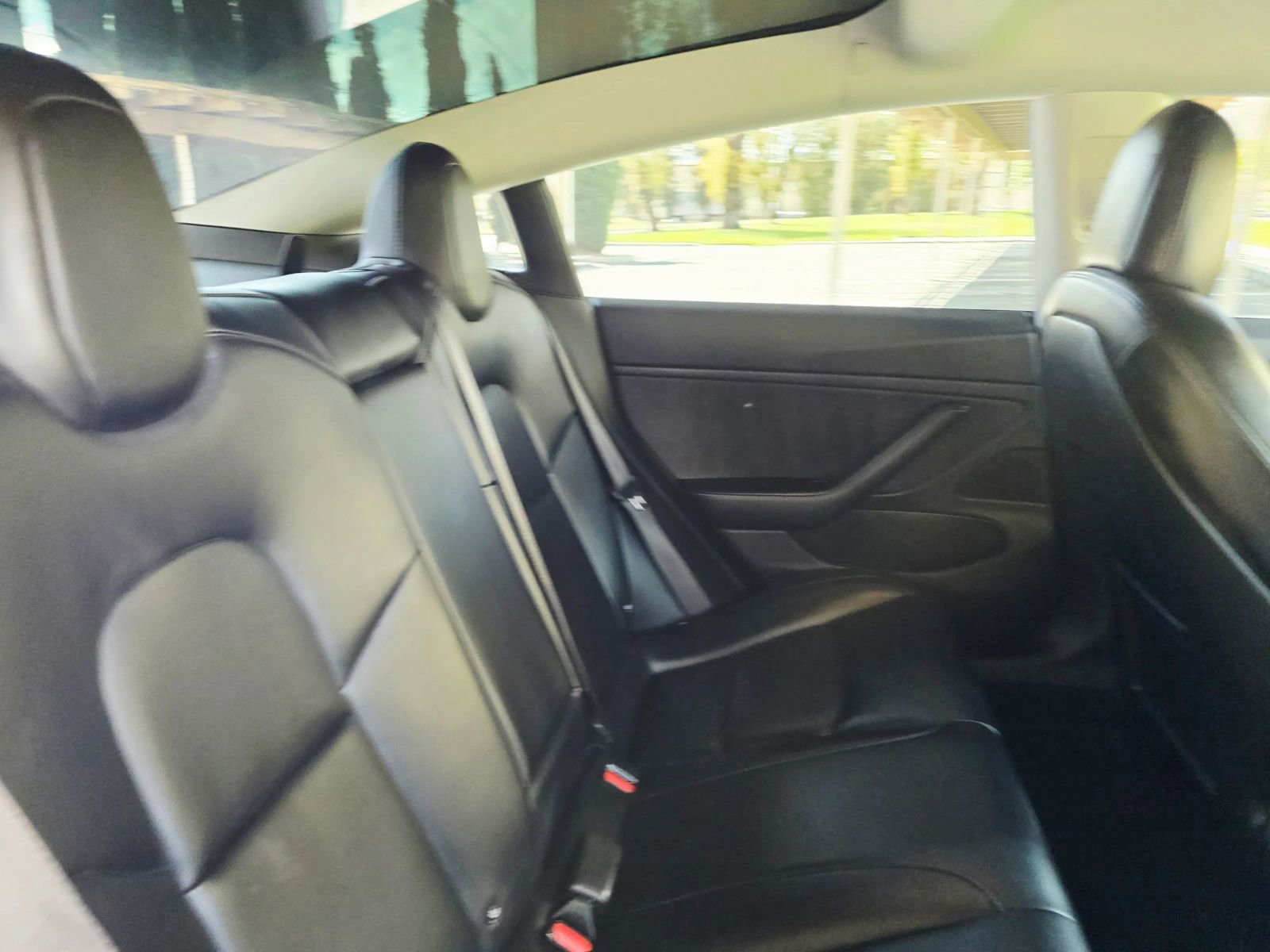 Used 2017 Tesla Model 3 Long Range RWD image 30