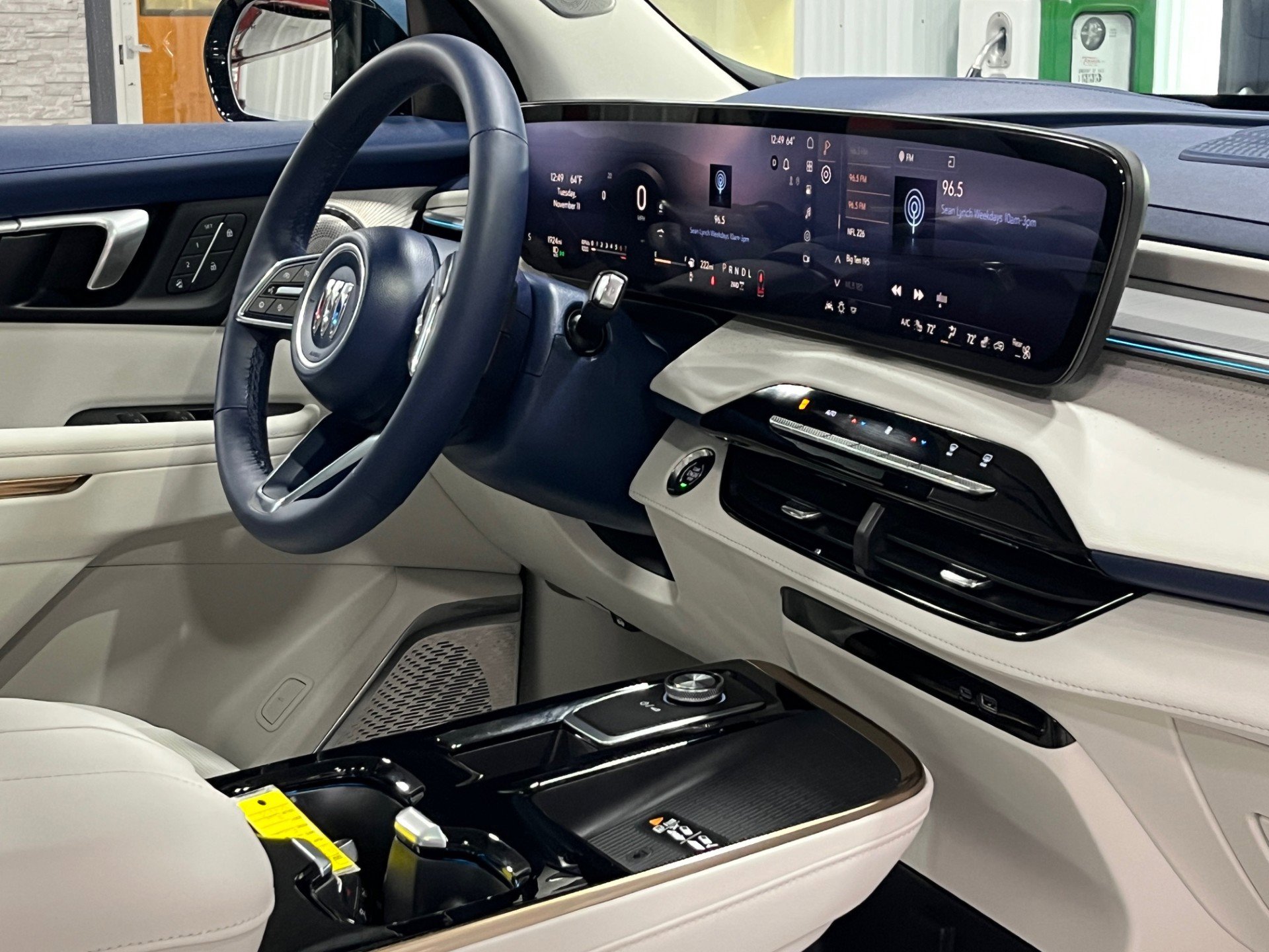 Certified 2025 Buick Enclave Avenir w/ Trailering Package, 5000 lbs. image 10