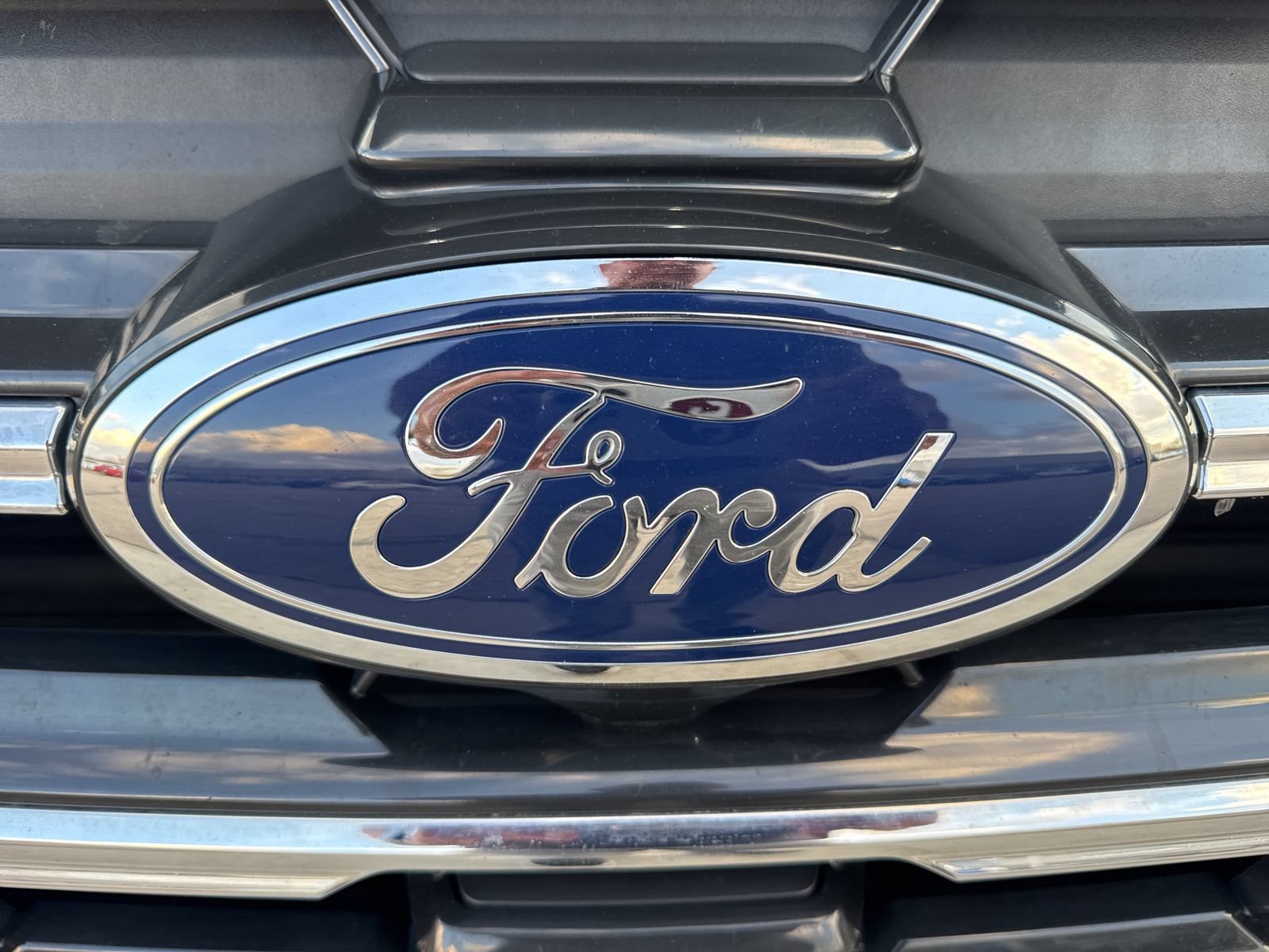 Certified 2025 Ford Explorer Active w/ Active Comfort Package AWD/4WD image 13