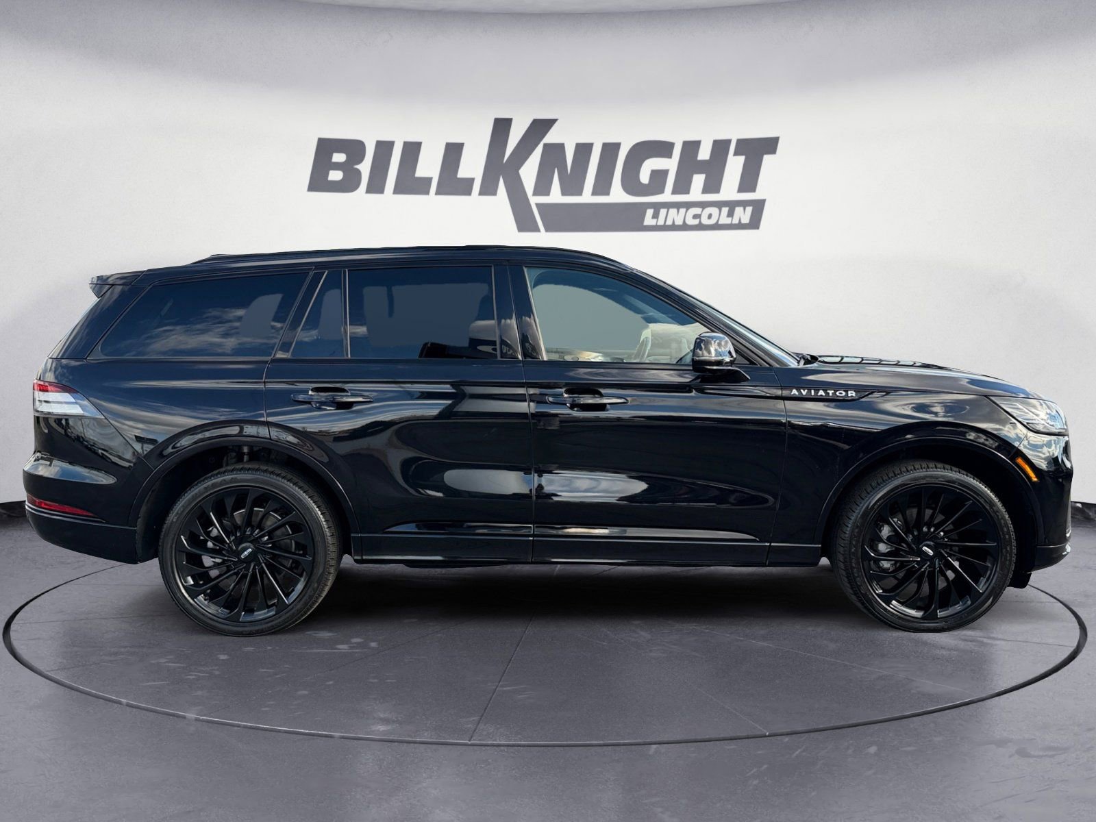 Used 2025 Lincoln Aviator Reserve w/ Equipment Group 201A image 6