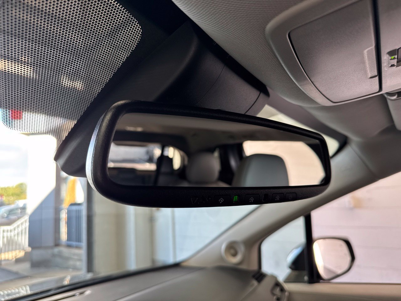 Certified 2026 Toyota Sienna XLE FWD image 35