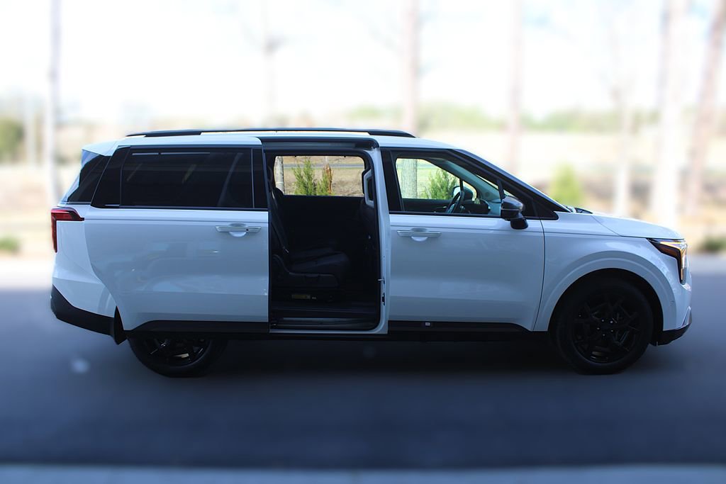 New 2026 Kia Carnival SX w/ SX Dark Edition Package image 6