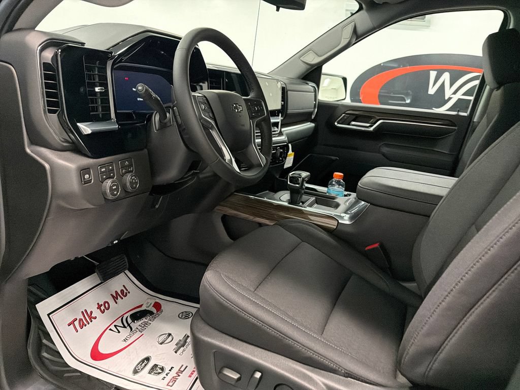 New 2026 Chevrolet Silverado 1500 LT Trail Boss w/ Protection Package AWD/4WD image 9