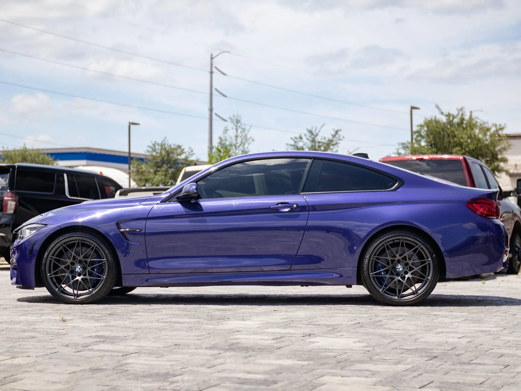 Used 2020 BMW M4 Coupe RWD image 16