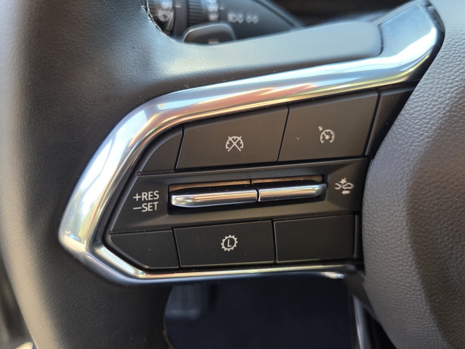 Used 2026 Chevrolet Equinox LT FWD image 32