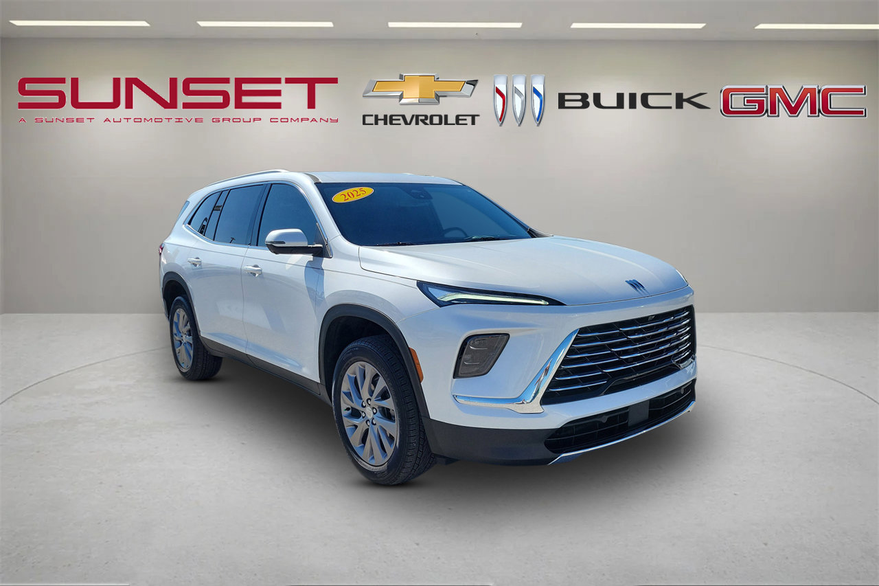 Used 2025 Buick Enclave Preferred