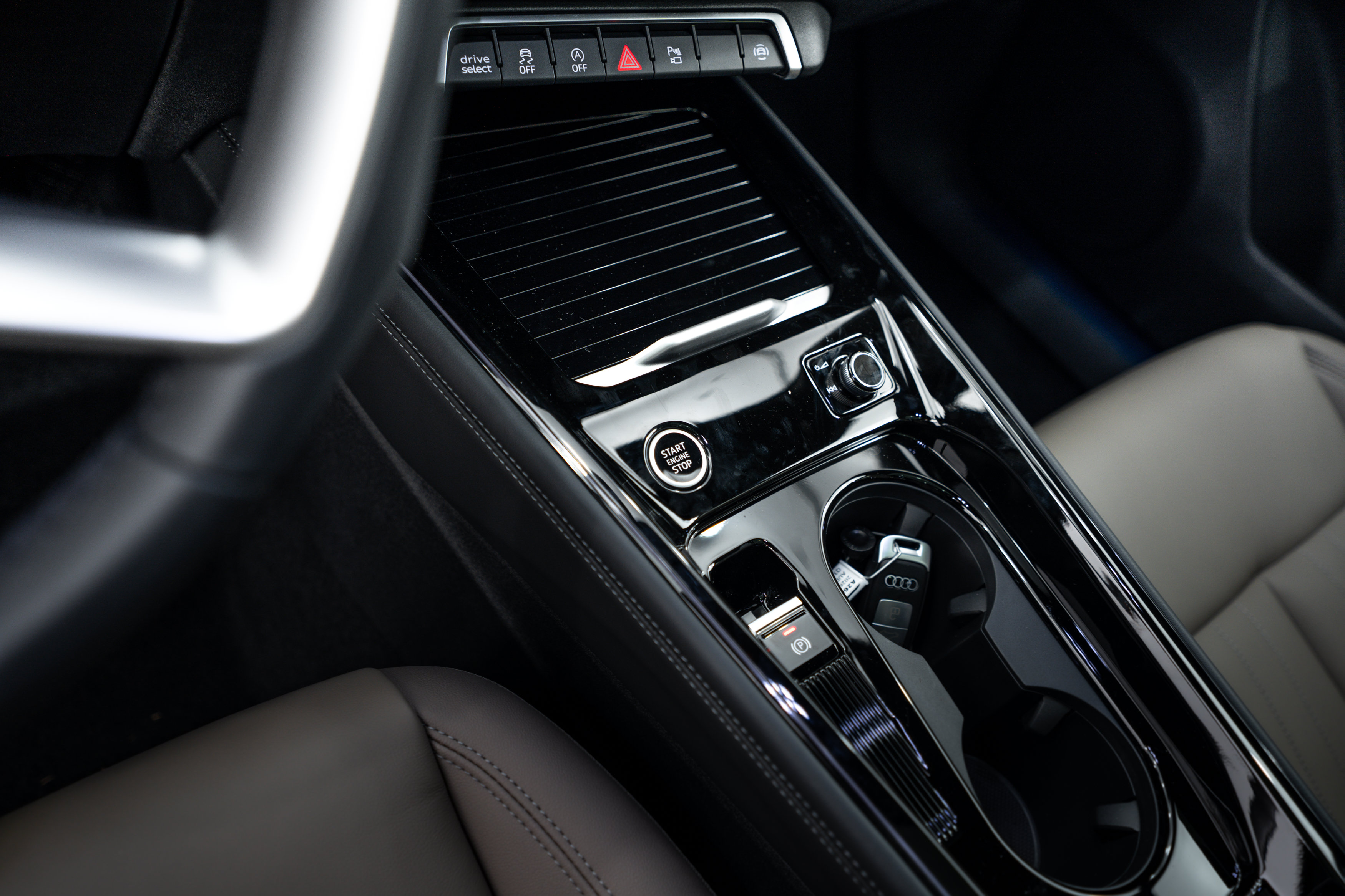 New 2026 Audi Q3 quattro 2.0T AWD/4WD image 12